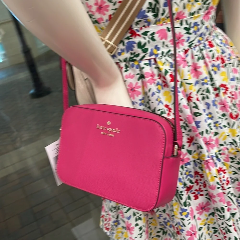 Kate Spade Staci Women’s Crossbody Mini Camera Bag 
Color: Deep Hibiscus 
NWT - Picture 16 of 16